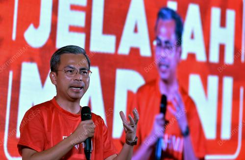 FAHMI FADZIL