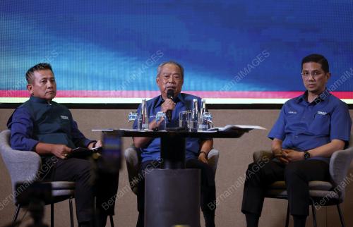 TAN SRI MUHYIDDIN YASSIN