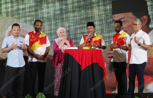 TENGKU DATUK SERI ZAFRUL TENGKU ABDUL AZIZ