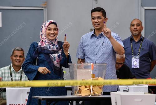 DATUK SERI MOHAMED AZMIN ALI