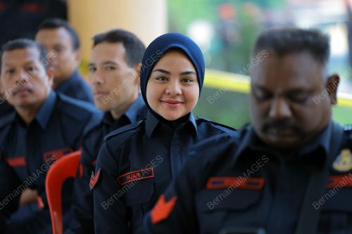 UNDI AWAL-POLIS