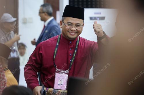 DATUK SERI AMIRUDIN SHARI