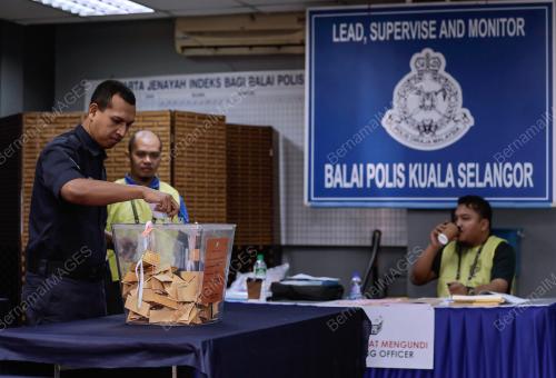 MENGUNDI AWAL PILIHAN RAYA NEGERI SELANGOR