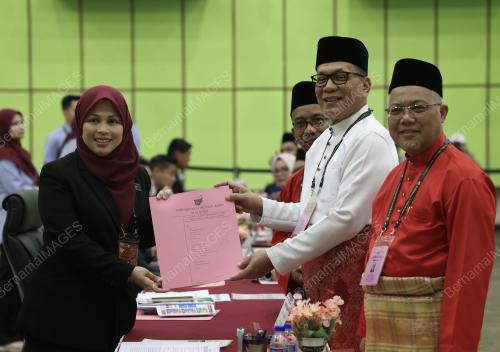 IZHAM HASHIM