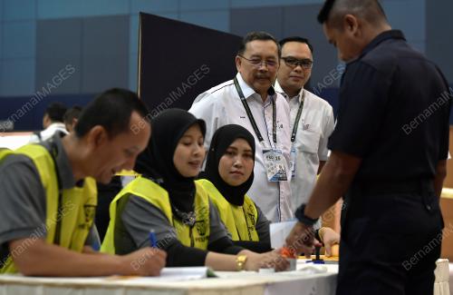 LAWATAN TIMBALAN KETUA POLIS SELANGOR DAN PENEGRUSI SPR