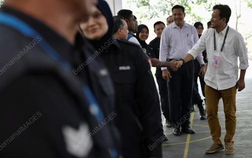 LAWATAN TIMBALAN KETUA POLIS SELANGOR DAN PENEGRUSI SPR