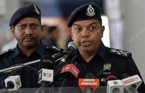 DATUK SERI AYOB KHAN MYDIN PITCHAY