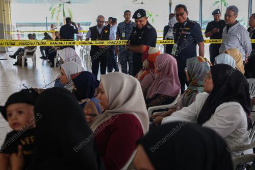 DATUK SERI AYOB KHAN MYDIN PITCHAY