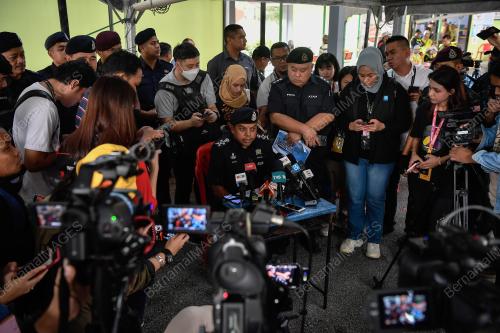 DATUK SERI AYOB KHAN MYDIN PITCHAY