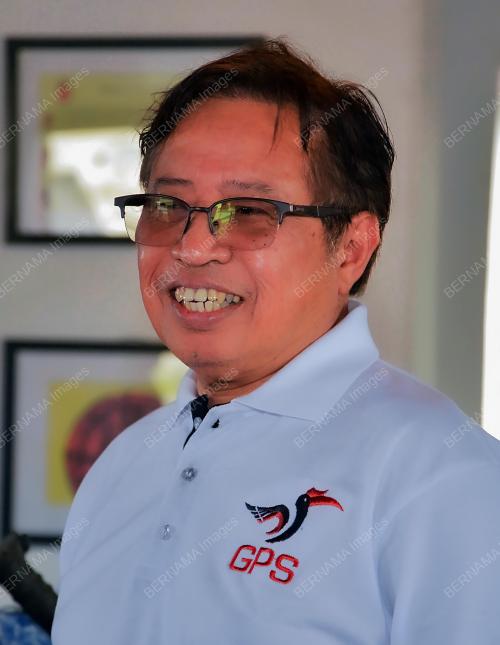 TAN SRI ABANG JOHARI TUN OPENG