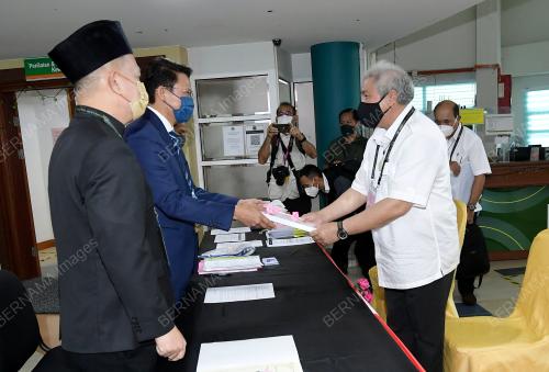 DATUK AMAR AWANG TENGAH ALI HASAN