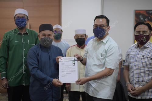 DATUK SERI TUAN IBRAHIM TUAN MAN
