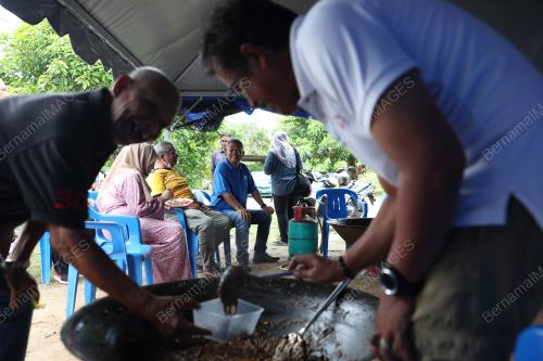 DATUK SERI AHMAD SAID