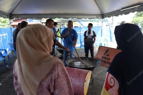 DATUK SERI AHMAD SAID