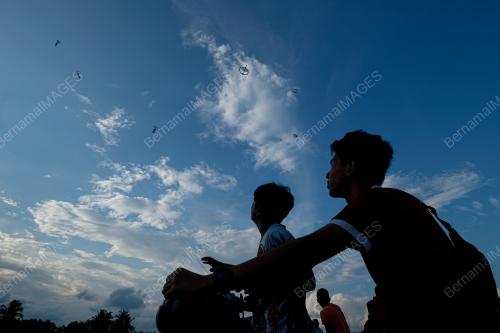 PERMAINAN WAU AKTIVITI MASYARAKAT KUALA KEMAMAN