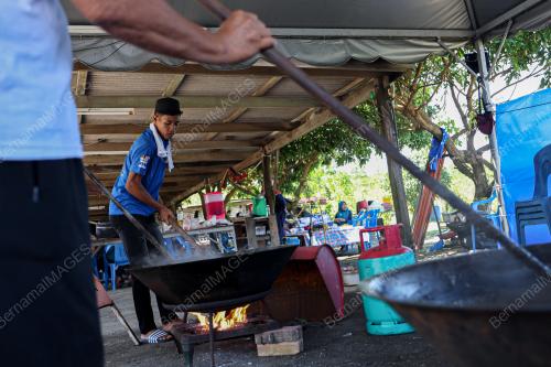 BUBUR ASYURA MENGERATKAN SILATURAHIM