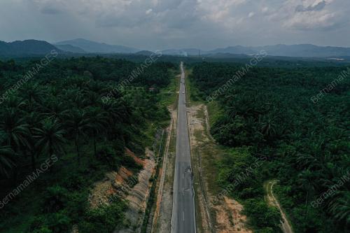 JALAN ROSAK TERUK RESAHKAN PENDUDUK