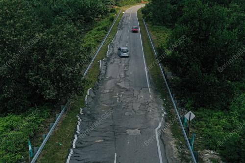 JALAN ROSAK TERUK RESAHKAN PENDUDUK
