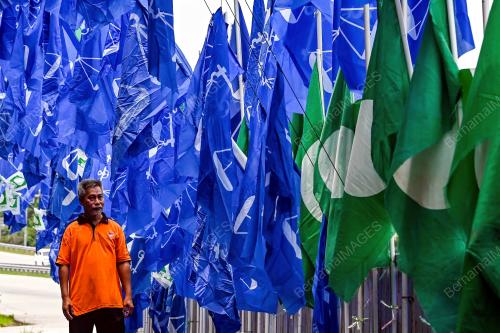 PERANG BENDERA