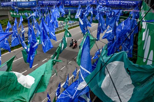 PERANG BENDERA