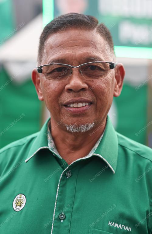 HANAFIAH MAT
