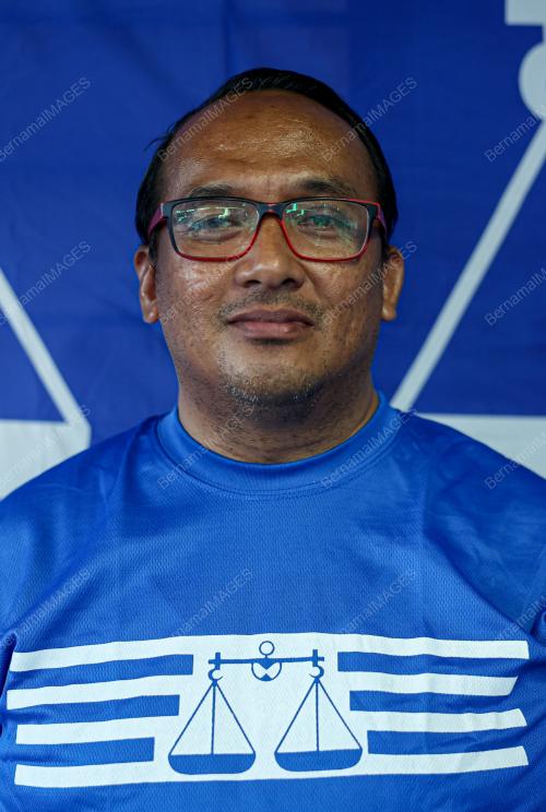 MOHD ASRI MOHAMAD