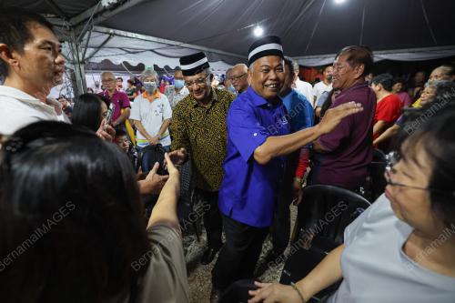 DATUK SERI AHMAD SAID