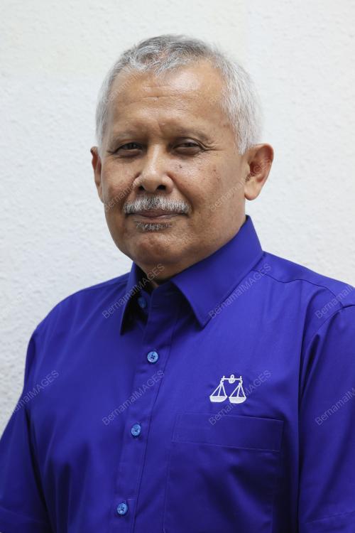 DATUK SABRI MOHD NOOR