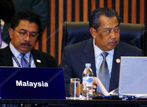 MUHYIDDIN YASSIN