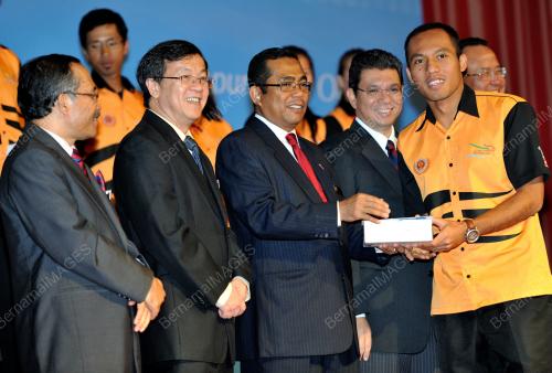 PT12_13022012_ANUGERAH