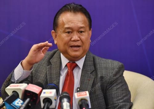 DATUK SERI ALEXANDER NANTA LINGGI