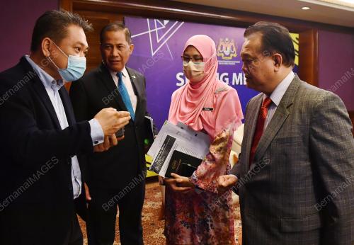 DATUK SERI ALEXANDER NANTA LINGGI