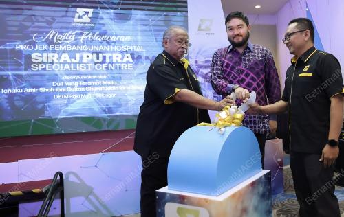 TENGKU AMIR SHAH SULTAN SHARAFUDDIN