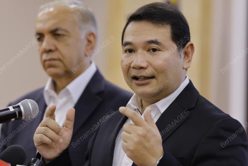 RAFIZI RAMLI