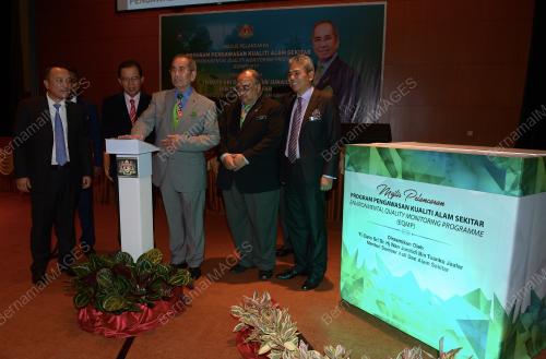 DATUK SERI DR WAN JUNAIDI TUANKU JAAFAR