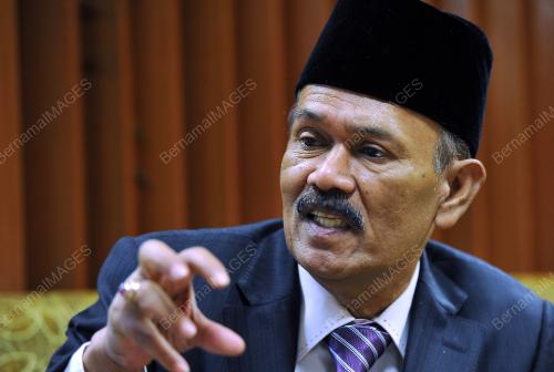 PTJ00_09022015_HAKIM