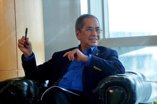 DATUK SERI DR WAN JUNAIDI TUANKU JAAFAR
