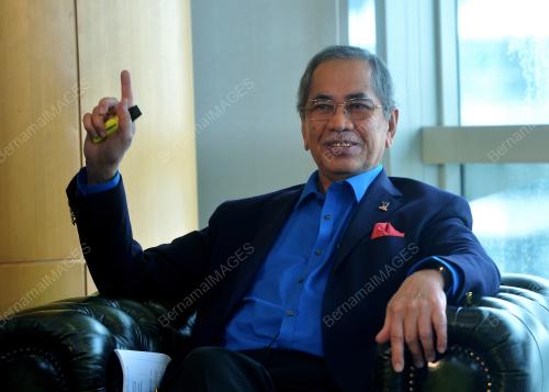 DATUK SERI DR WAN JUNAIDI TUANKU JAAFAR
