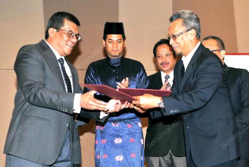 PTJ00_25042014_MYA_LAYAR3