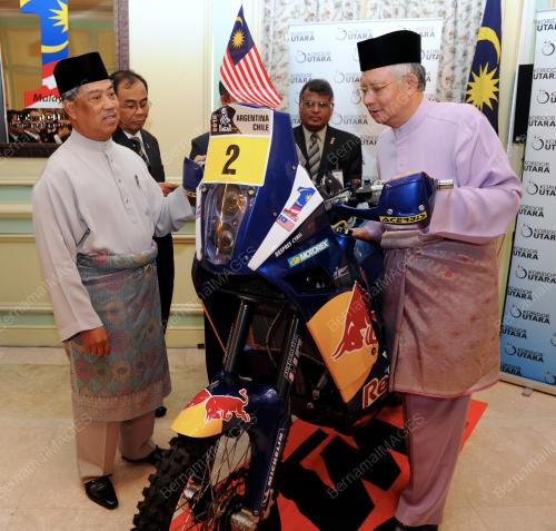 DATUK SERI NAJIB TUN RAZAK
