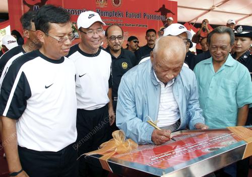 PERASMIAN KOMPLEKS FUTSAL PUTRAJAYA