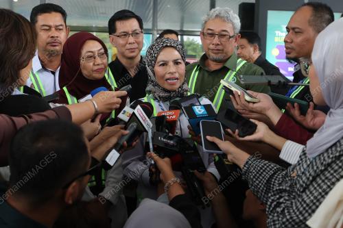 DATUK SERI DR NORAINI AHMAD