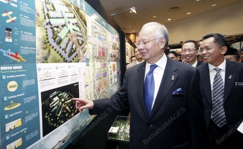 NAJIB TUN RAZAK