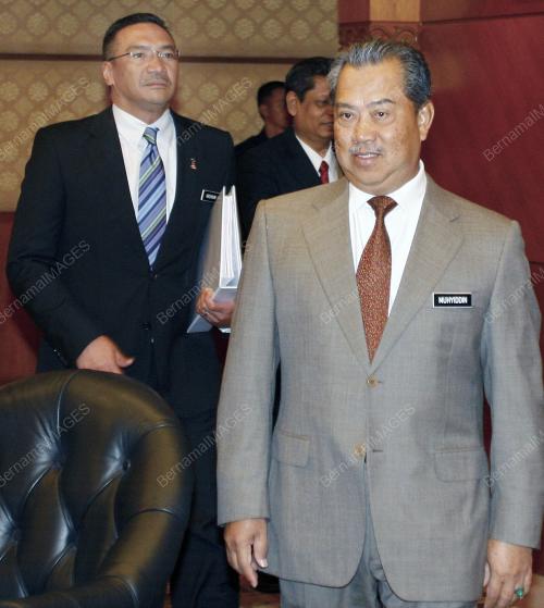 MUHYIDDIN YASSIN