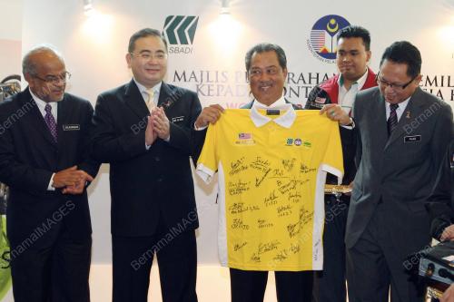 MUHYIDDIN YASSIN