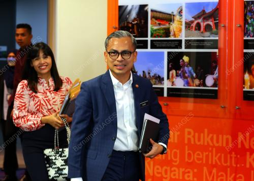 FAHMI FADZIL
