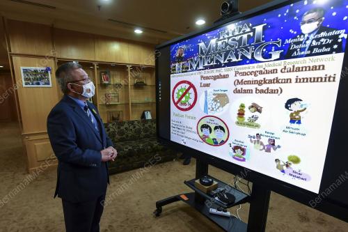 DATUK SERI DR ADHAM BABA