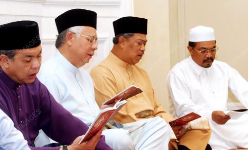 NAJIB TUN RAZAK