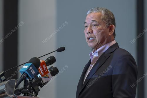 DATUK SERI FADILLAH YUSOF