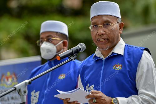 DATUK IDRIS AHMAD